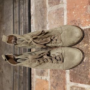 Olive green suede boots size 9.5. Tote 7.